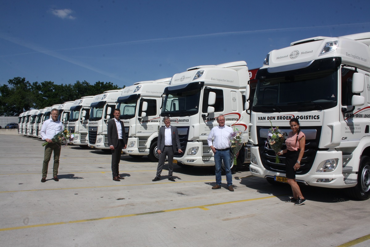 Van den Broek Logistics Loven DAF XF