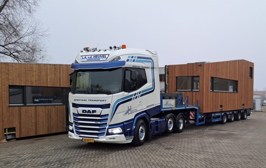 TB-DAF-Van-den-Heuvel-FTG-XG-plus-03