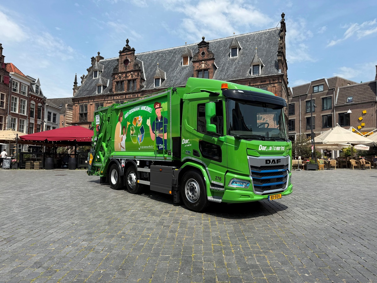 1-Eerste-elektrische-inzamelwagen-van-Dar