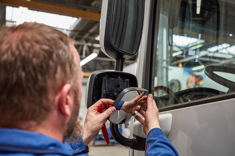 DAF Kennisbank zijspiegel vrachtwagen vervangen