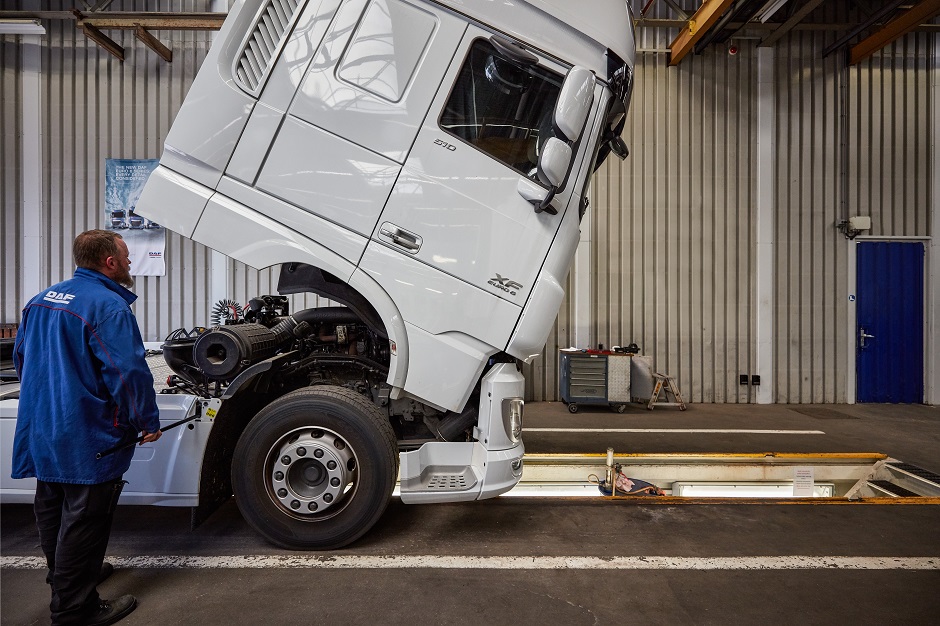 DAF Kennisbank Vrachtwagen cabine kantelen