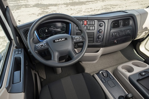 1004-DAF-XB-Electric-Dashboard