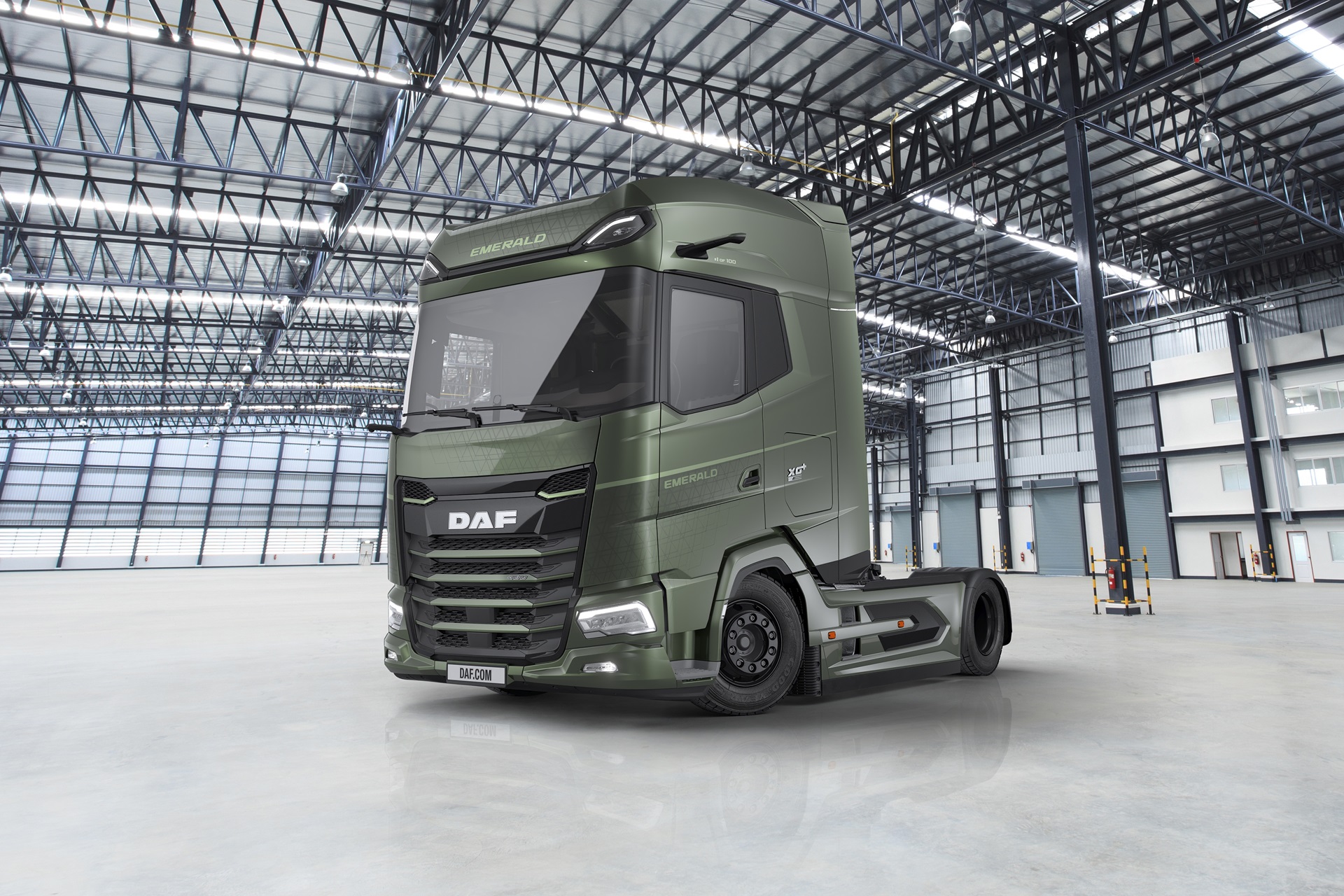 DAF-unveils-XG-plus-Emerald-Edition-01